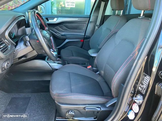 Ford Focus SW 1.0 EcoBoost Hybrid ST-LINE - 34