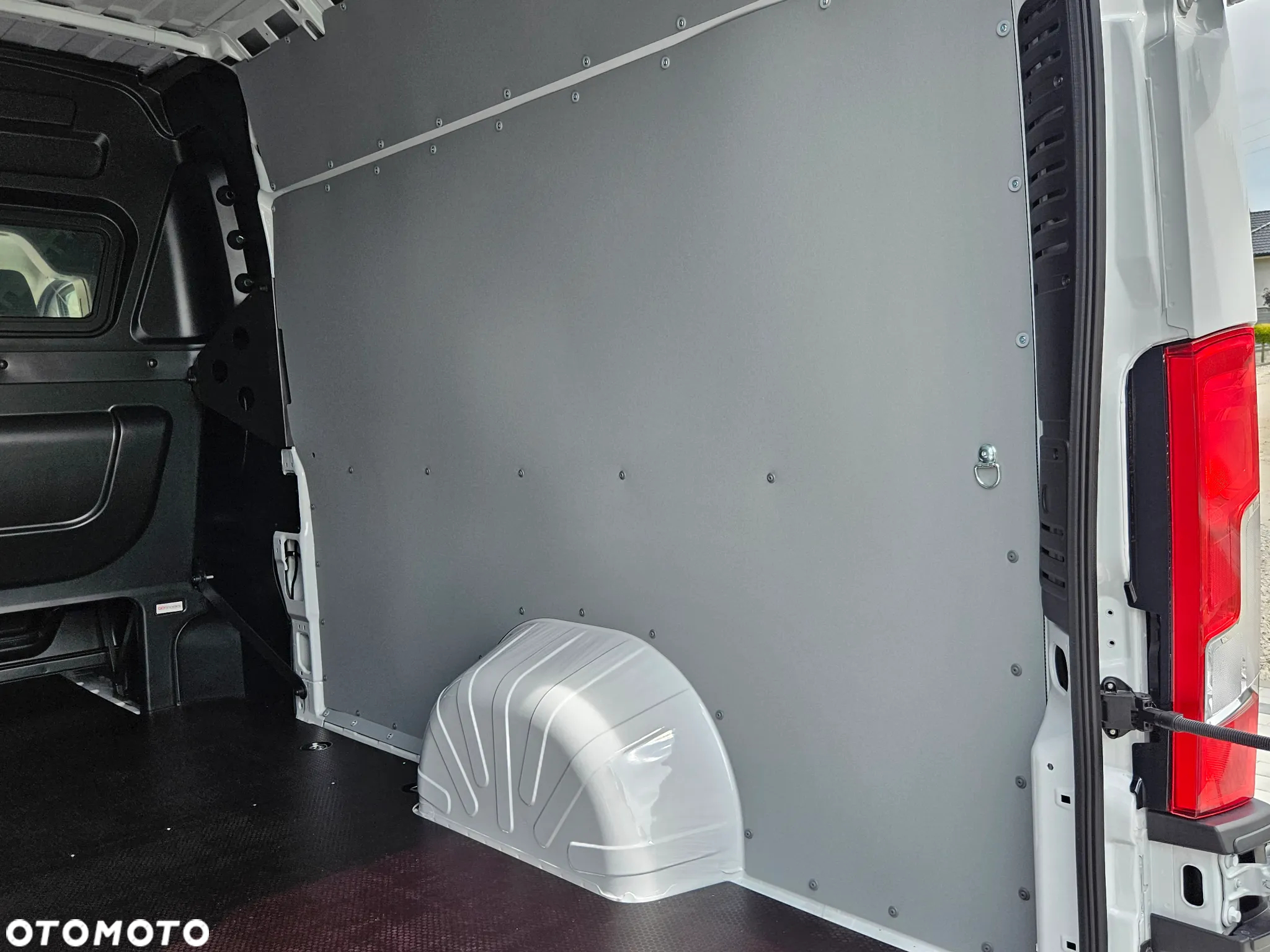 Peugeot Boxer Brygadowy L4H2 Od ręki NOWY Ledy - 33