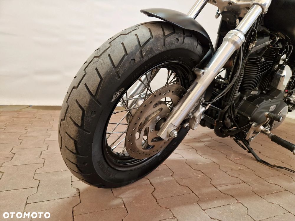 Harley-Davidson Sportster Custom 1200C - 14