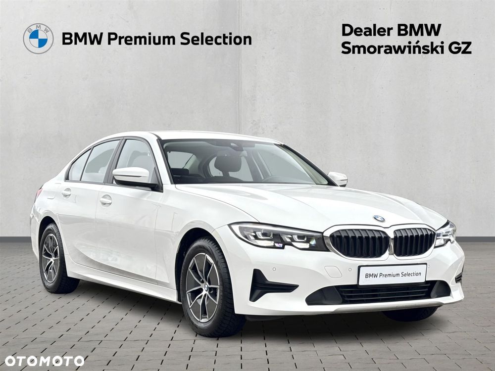 BMW Seria 3 318i - 28