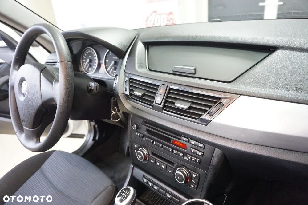 BMW X1 sDrive16d xLine - 23