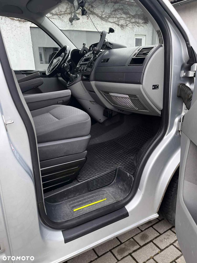Volkswagen Transporter - 16