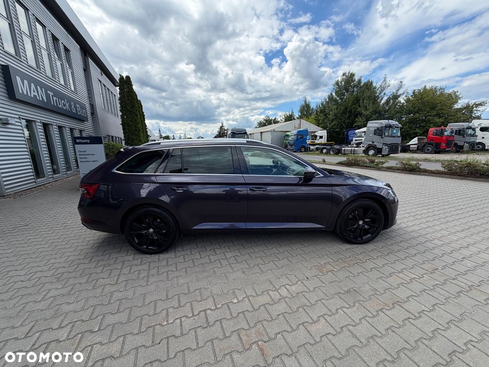 Skoda Superb 2.0 TDI SCR Style DSG - 6