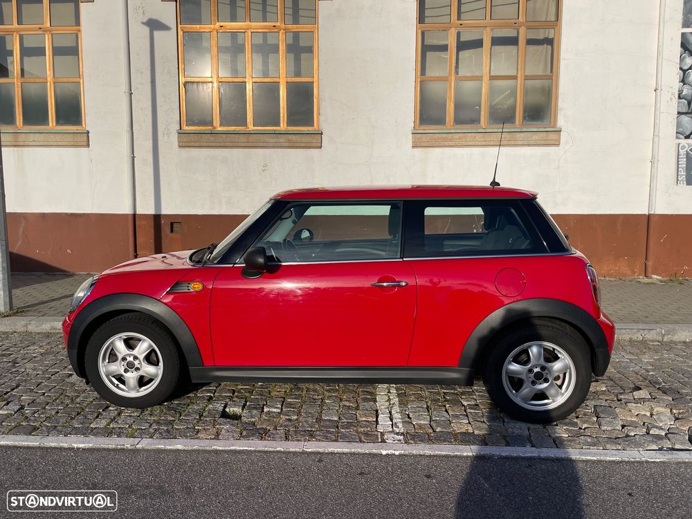 MINI 3 Portas One D - 4