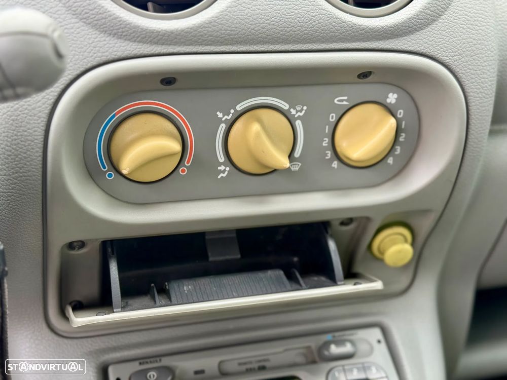 Renault Twingo 1.2 Pack - 13