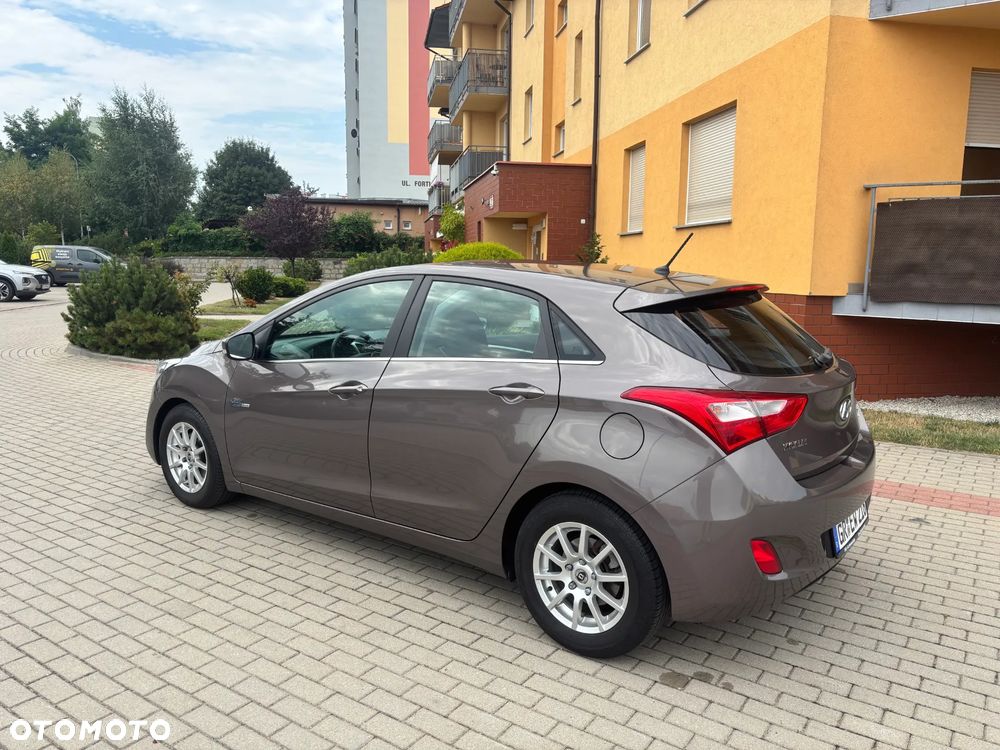 Hyundai i30 1.6 Fifa World Cup Edition - 12