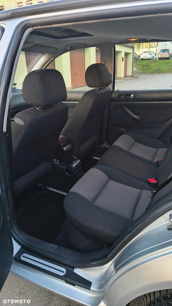 Volkswagen Golf - 9