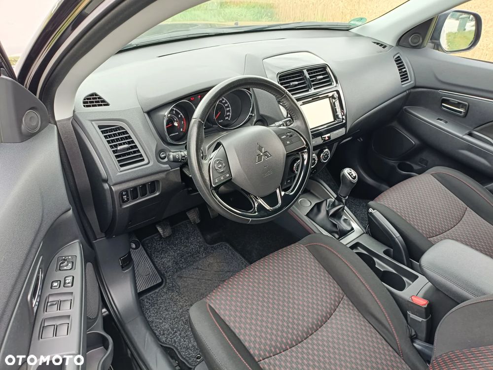 Mitsubishi ASX - 11