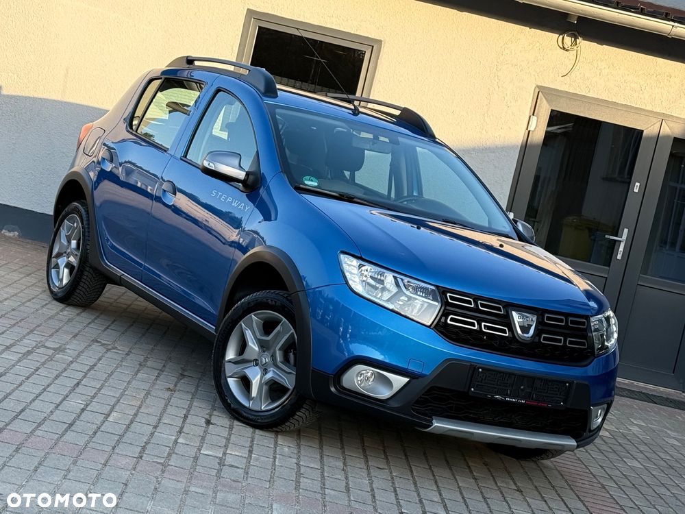 Dacia Sandero Stepway TCe 90 (S&S) Celebration - 1