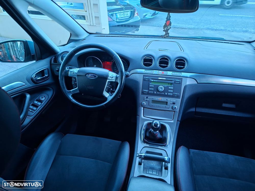 Ford S-Max 2.0 TDCi DPF Titanium - 26