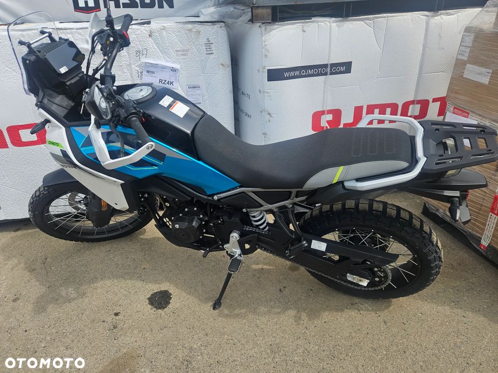 CFMoto MT - 7