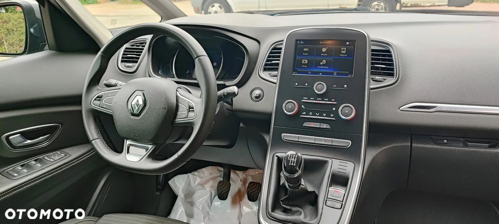 Renault Scenic - 19