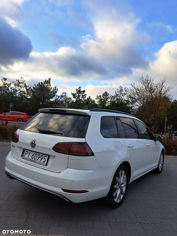 Volkswagen Golf - 4
