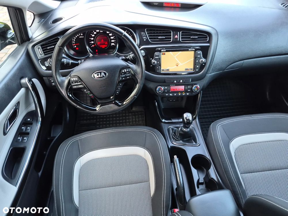 Kia Ceed - 7