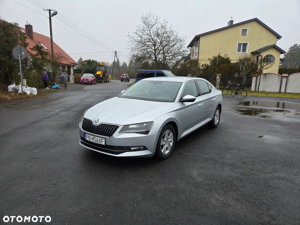 Skoda Superb 1.8 TSI Ambition DSG - 13