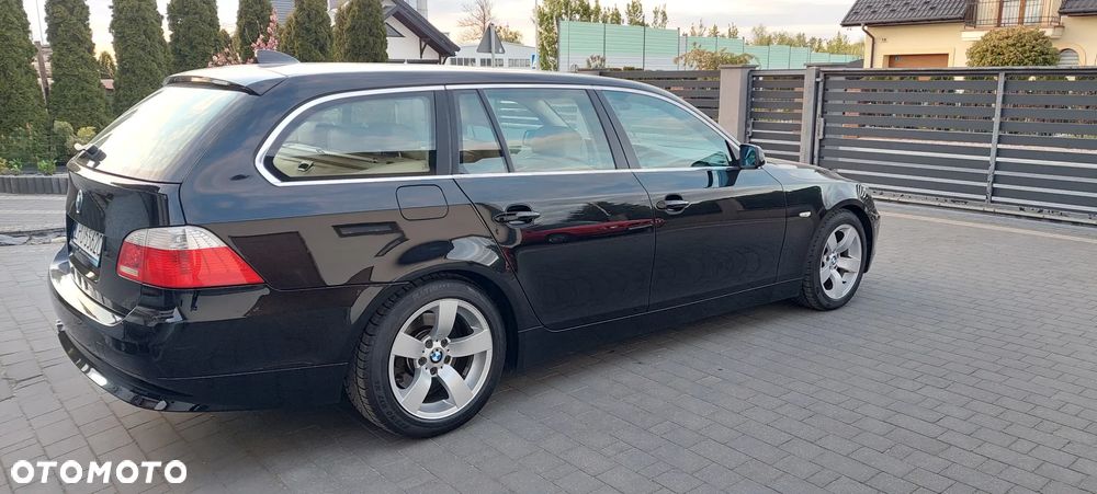 BMW Seria 5 530d - 25
