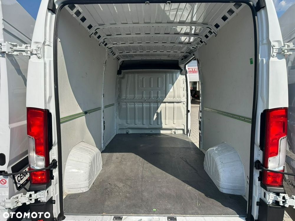 Opel Movano - 11