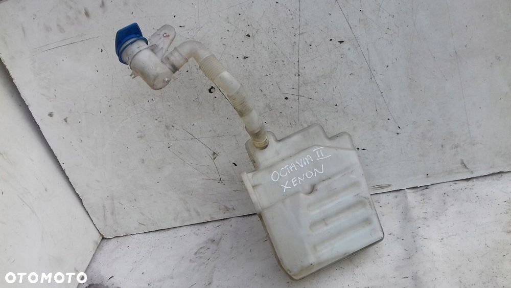 ZBIORNICZEK SPRYSKIWACZY XENON 1K0955453 SKODA OCTAVIA II 2 04- - 2