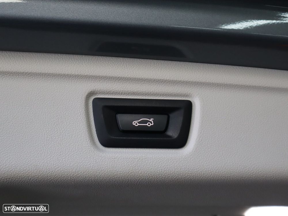 BMW 320 d Auto - 22