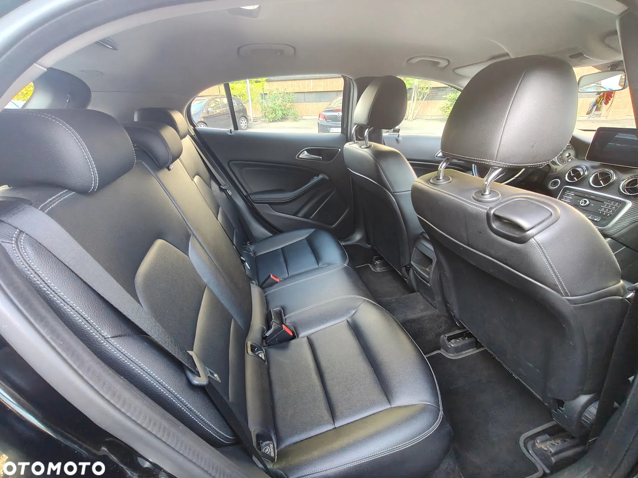 Mercedes-Benz GLA 200 7G-DCT Style - 14