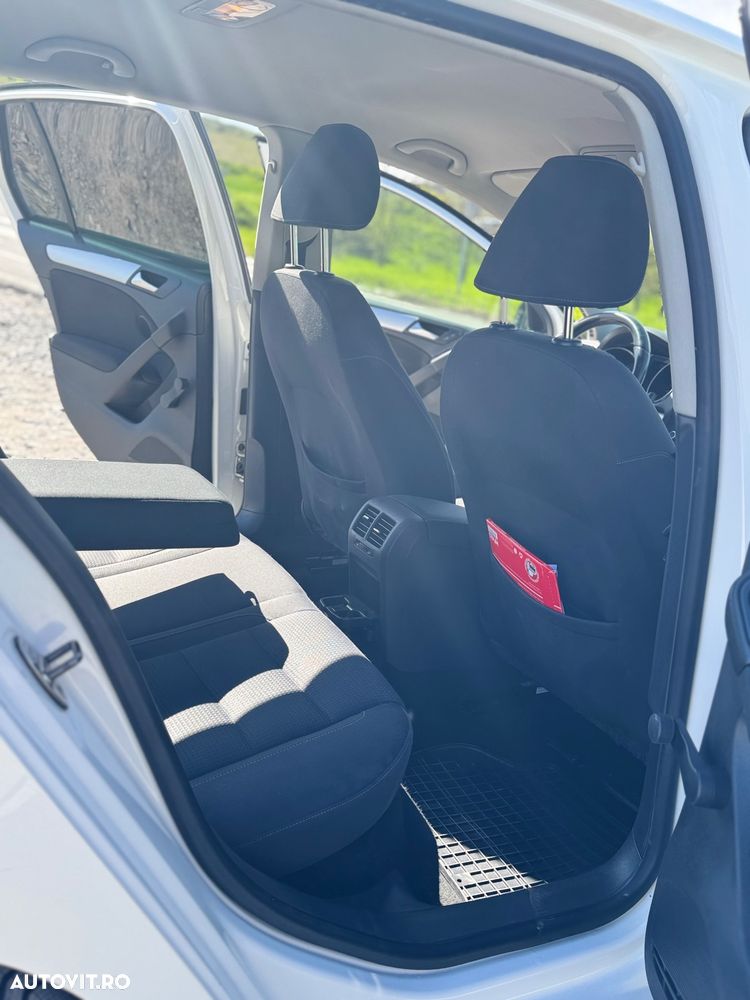 Volkswagen Golf 1.6 TDI DPF DSG Comfortline - 12