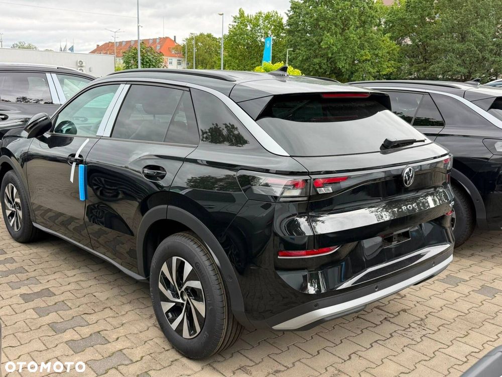 Volkswagen T-Roc - 3