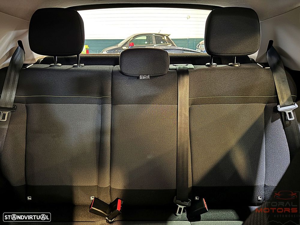 Citroën C3 1.2 PureTech Plus - 36