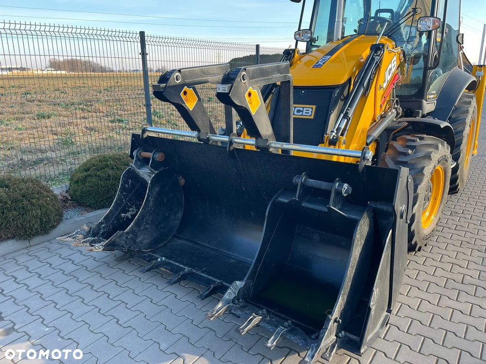 JCB 3CX PLUS * NOWA nieużywana * Joysticki * 110KM * Torquelock * Klimatyzacja * Autoshift * - 9