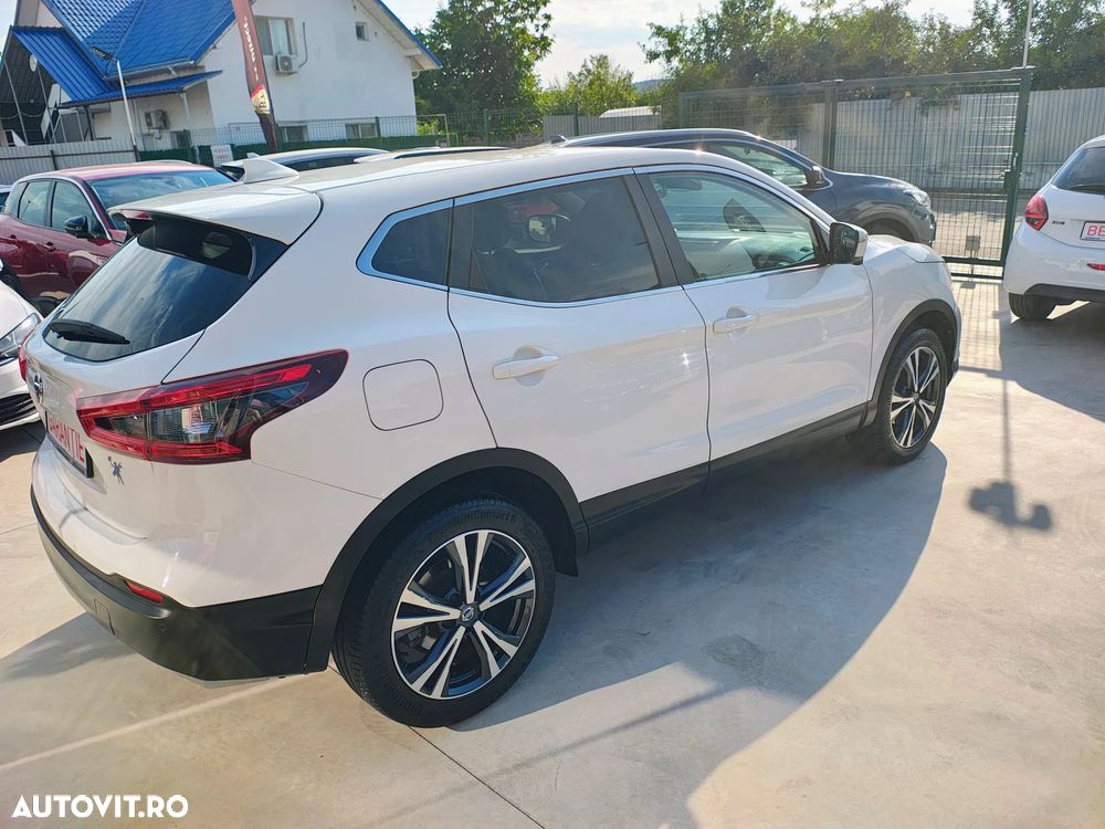 Nissan Qashqai 1.3 DIG-T N-CONNECTA - 4