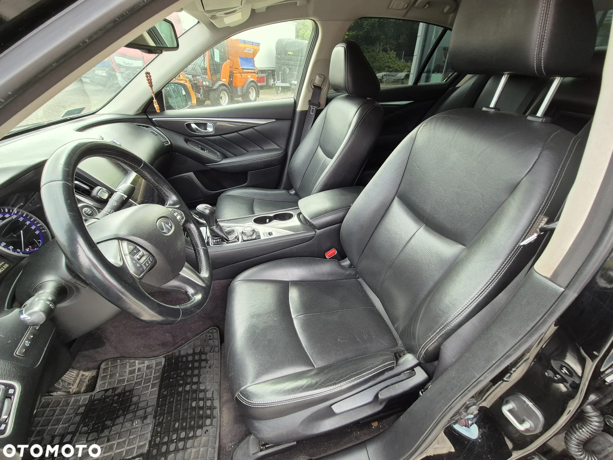 Infiniti Q50 2.2d Premium - 17