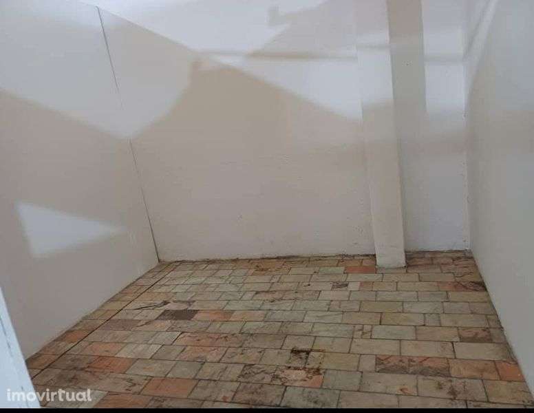 Box para Mobiliários Arrendamento Mensal - Grande imagem: 3/5