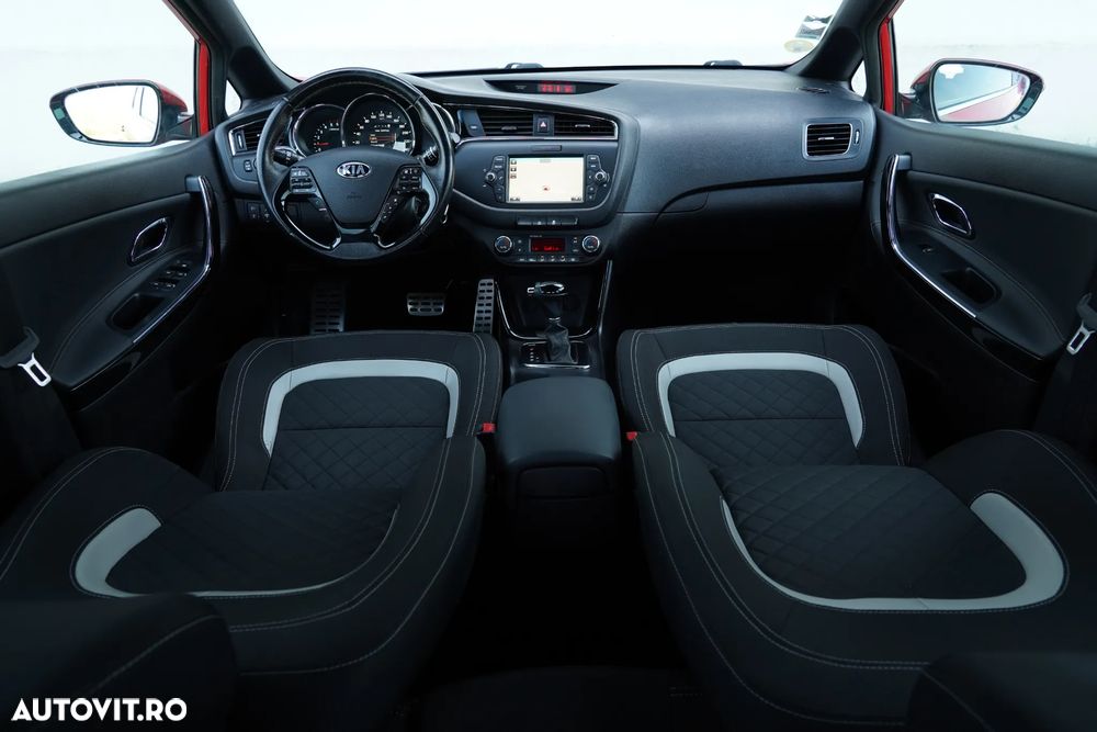 Kia Ceed - 7