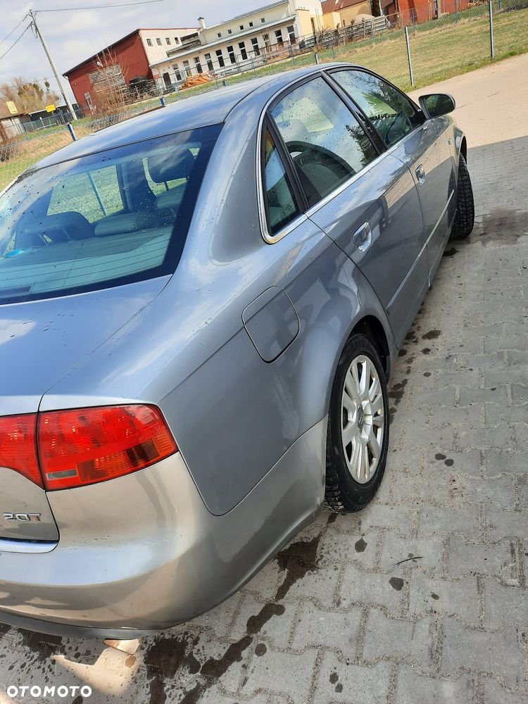 Audi A4 Limousine 2.0T FSI Quattro - 3