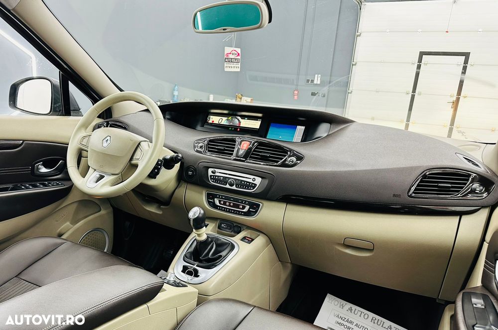 Renault Scenic 1.9 dCi FAP Dynamique - 17