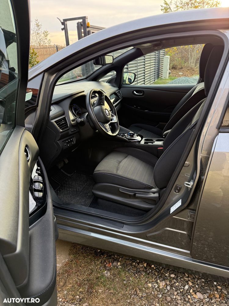Nissan LEAF N-Connecta - 6