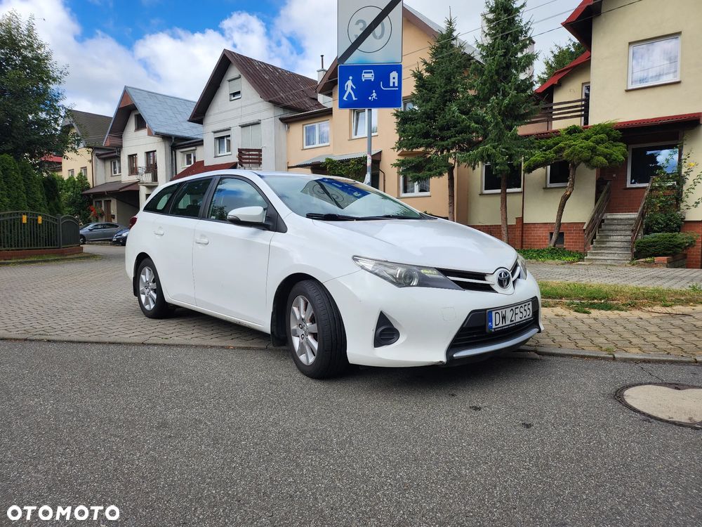 Toyota Auris - 5