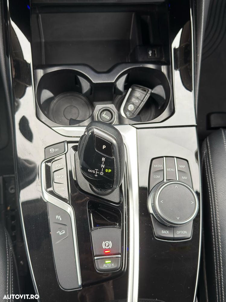 BMW X3 xDrive20i Aut. Luxury Line - 8