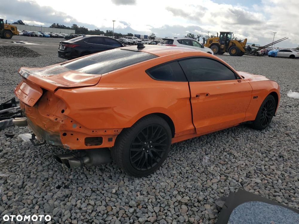 Ford Mustang ver-5-0-v8-mach-1 - 4