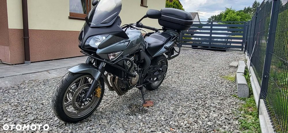 Honda CBF - 2