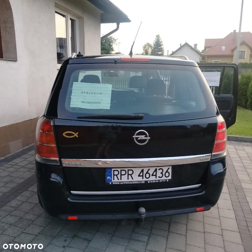 Opel Zafira 1.9 CDTI Essentia - 2