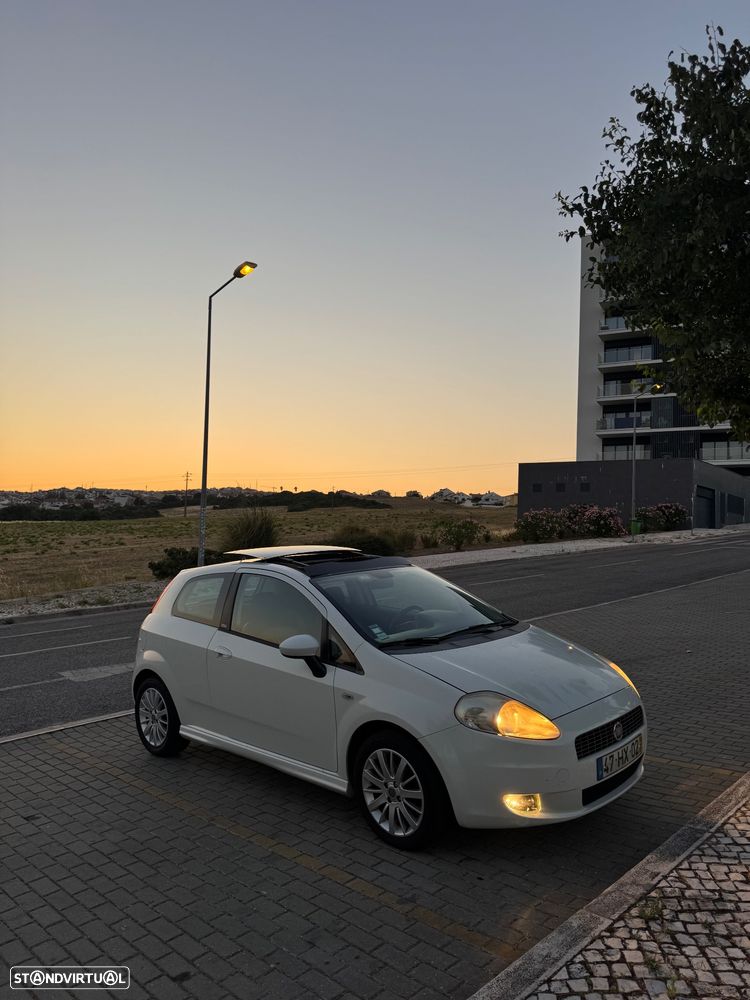 Fiat Grande Punto 1.2 Redbull Blue Elements - 1