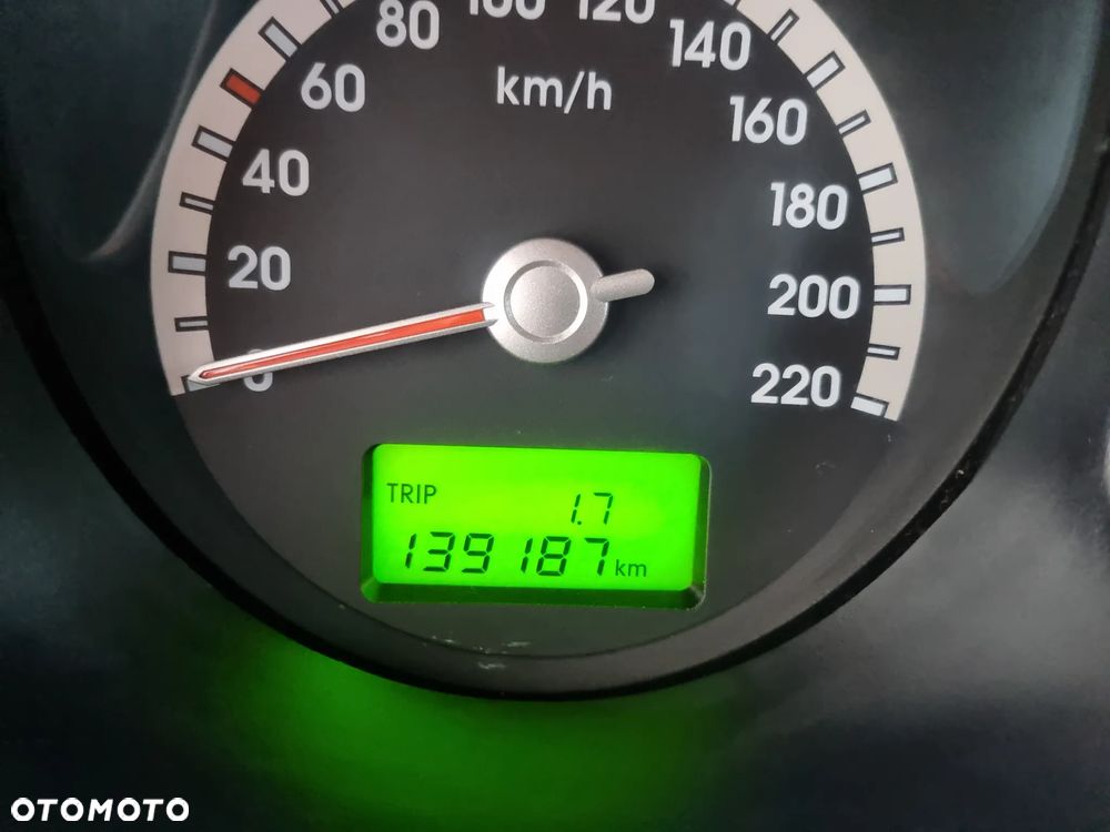 Kia Sportage 2.0 (kla) / Voyage - 13