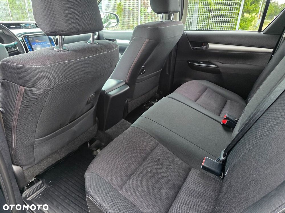 Toyota Hilux 2.4 D-4D Double Cab SR5 4x4 - 29
