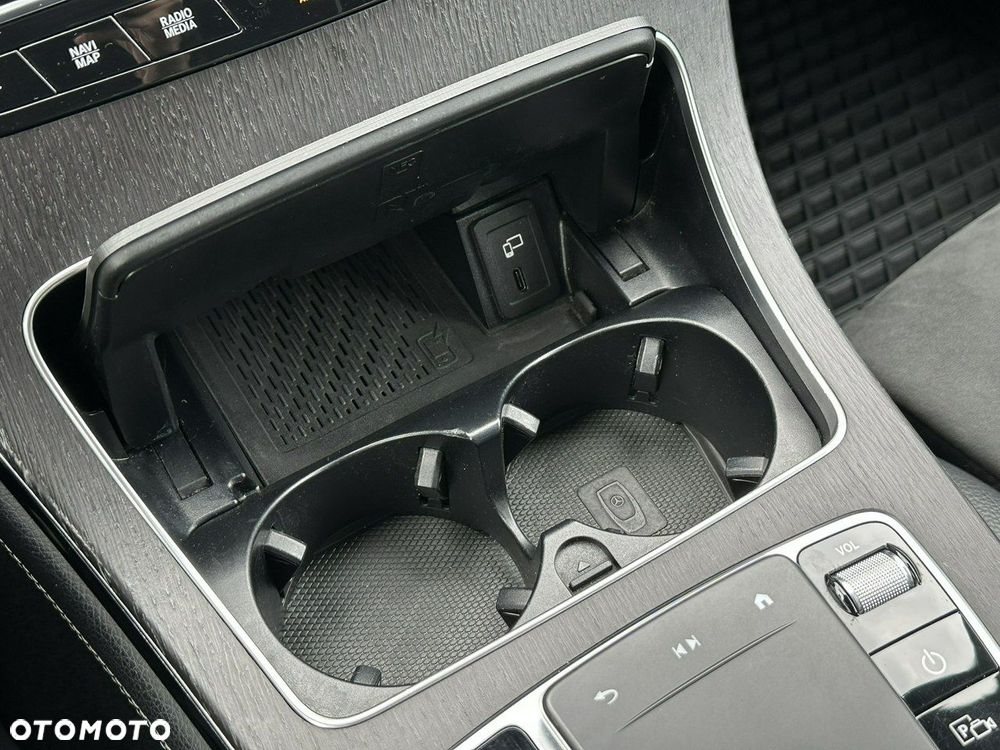 Mercedes-Benz GLC - 36