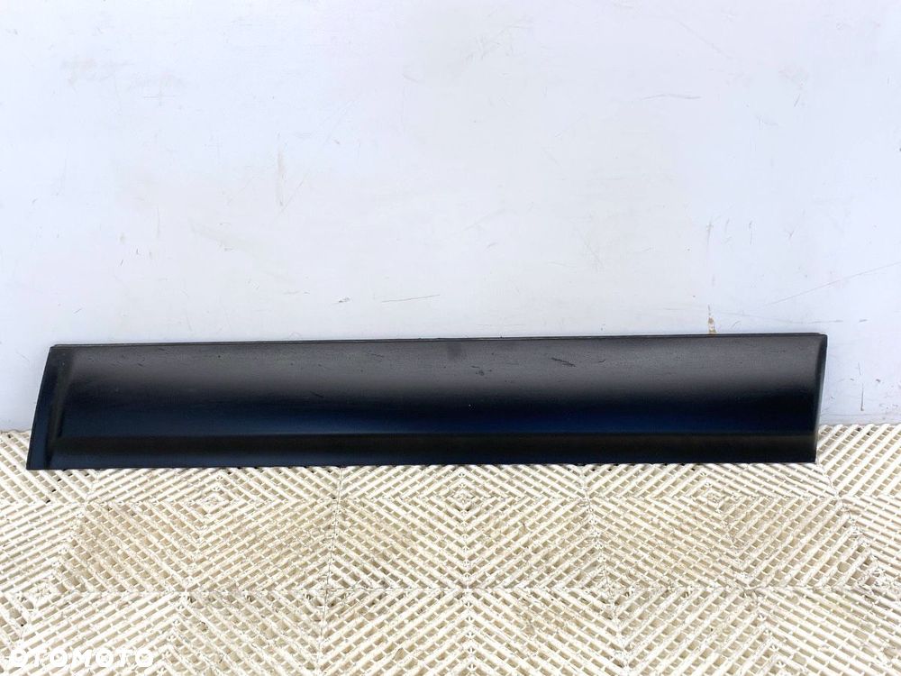 LISTWA DRZWI PRAWY PRZÓD  NISSAN QASHQAI / QASHQAI +2 I (J10, NJ10, JJ10E) 2006 - 2014 1.6 84 kW - 1