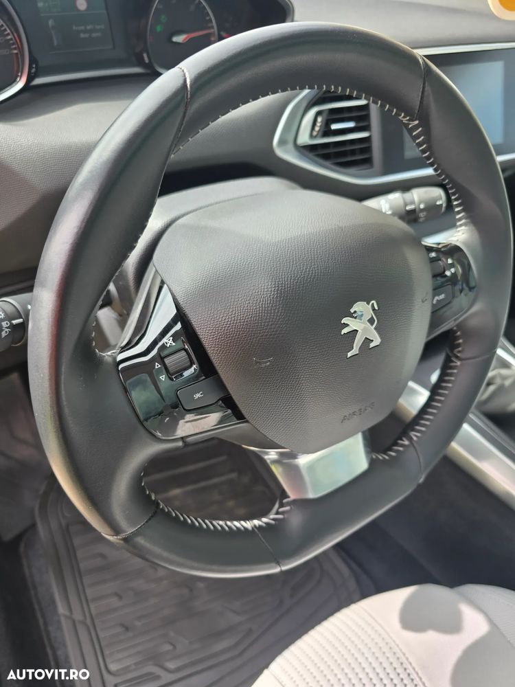 Peugeot 308 BlueHDi 130 Stop & Start Allure Business-Paket - 15