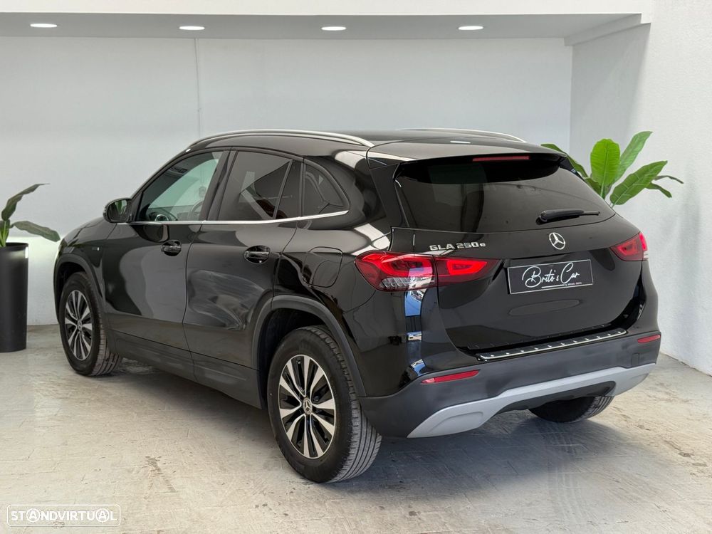 Mercedes-Benz GLA 250 e Progressive - 4