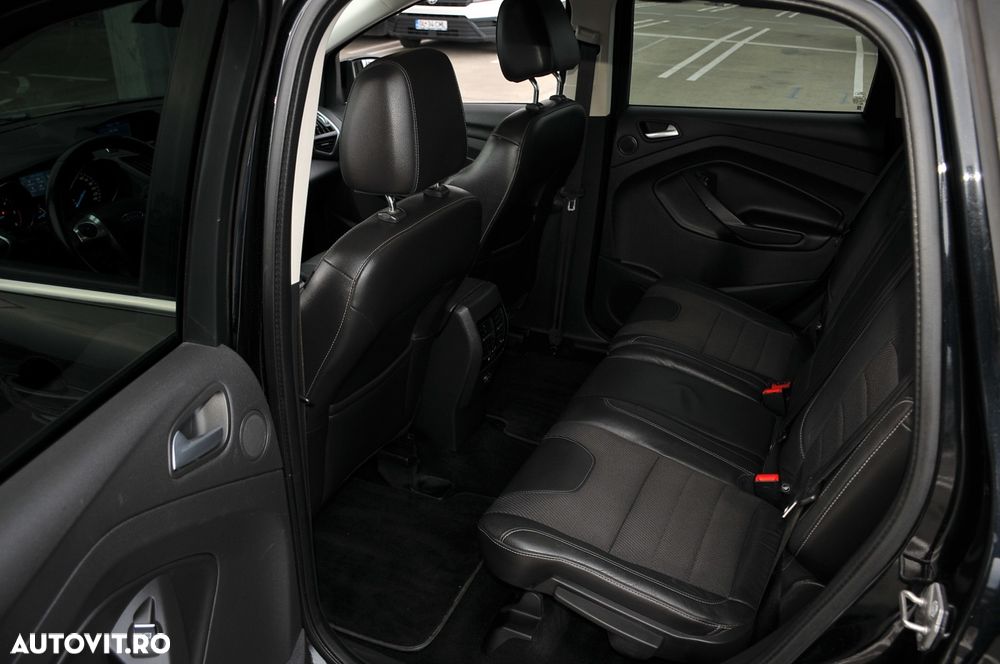 Ford Kuga 2.0 TDCi 4x4 Aut. Titanium - 9