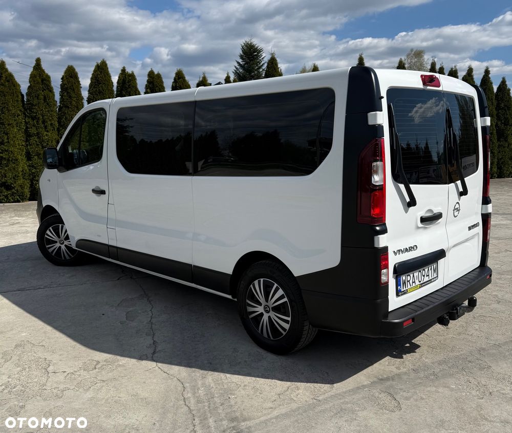 Opel Vivaro L2H1 2,9t Elegance Business - 12