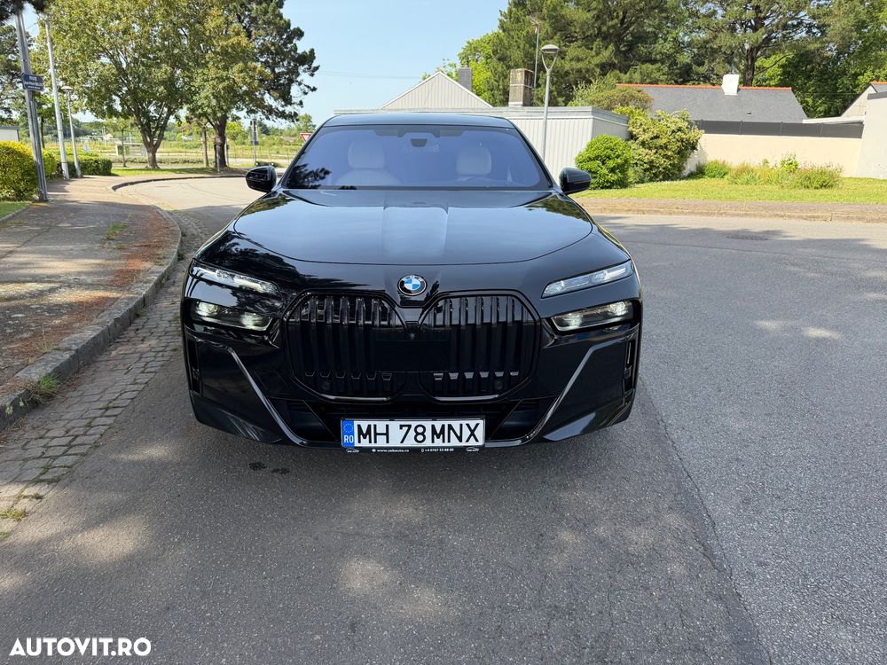 BMW Seria 7 2023 photo 3